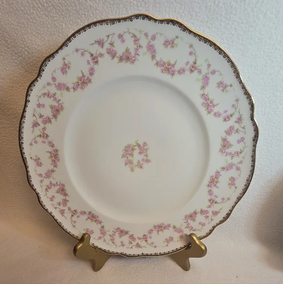 Vintage The Orginal Bridal Rose Dinner Plate Set with Gold Trim - Picture 2 of 8